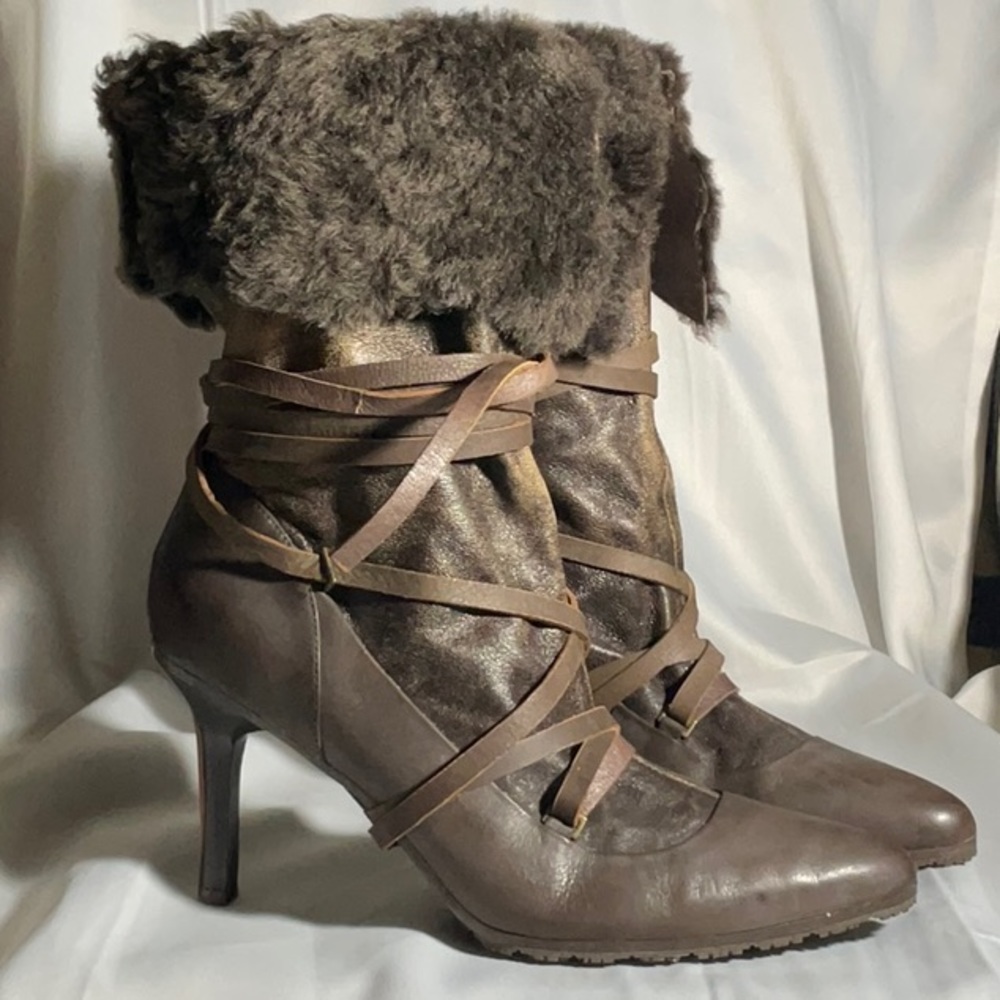 Brown Diesel Boot w/leather Strap And Fur